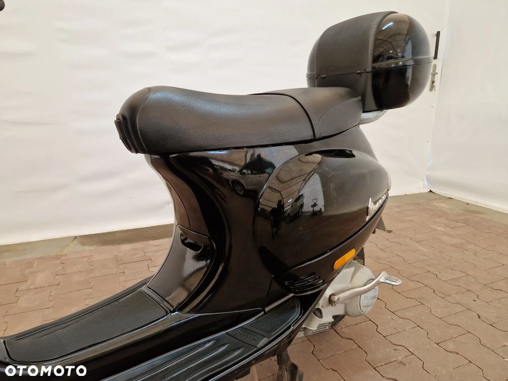 Piaggio Vespa - 15