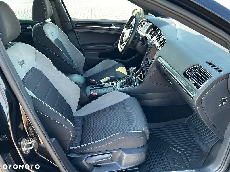 Volkswagen Golf R 4Motion BlueMotion Technology DSG - 33