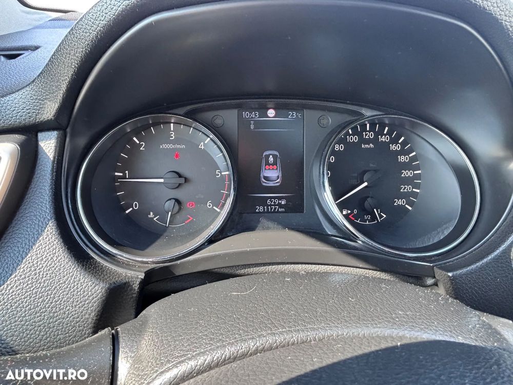 Nissan Qashqai 1.6 DCI Start/Stop N-Connecta - 14