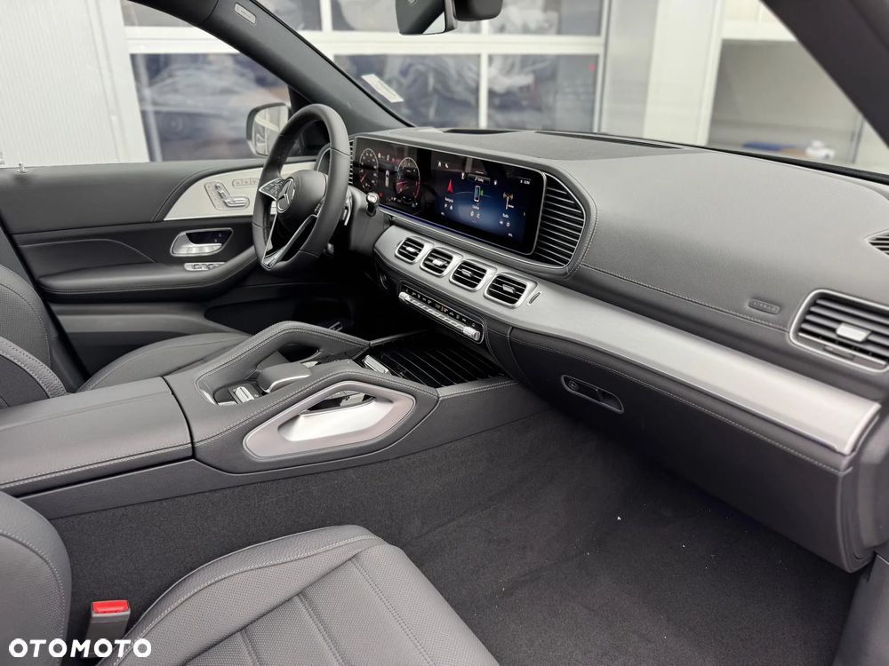 Mercedes-Benz GLE 300 d 4Matic 9G-TRONIC AMG Line Advanced Plus - 18