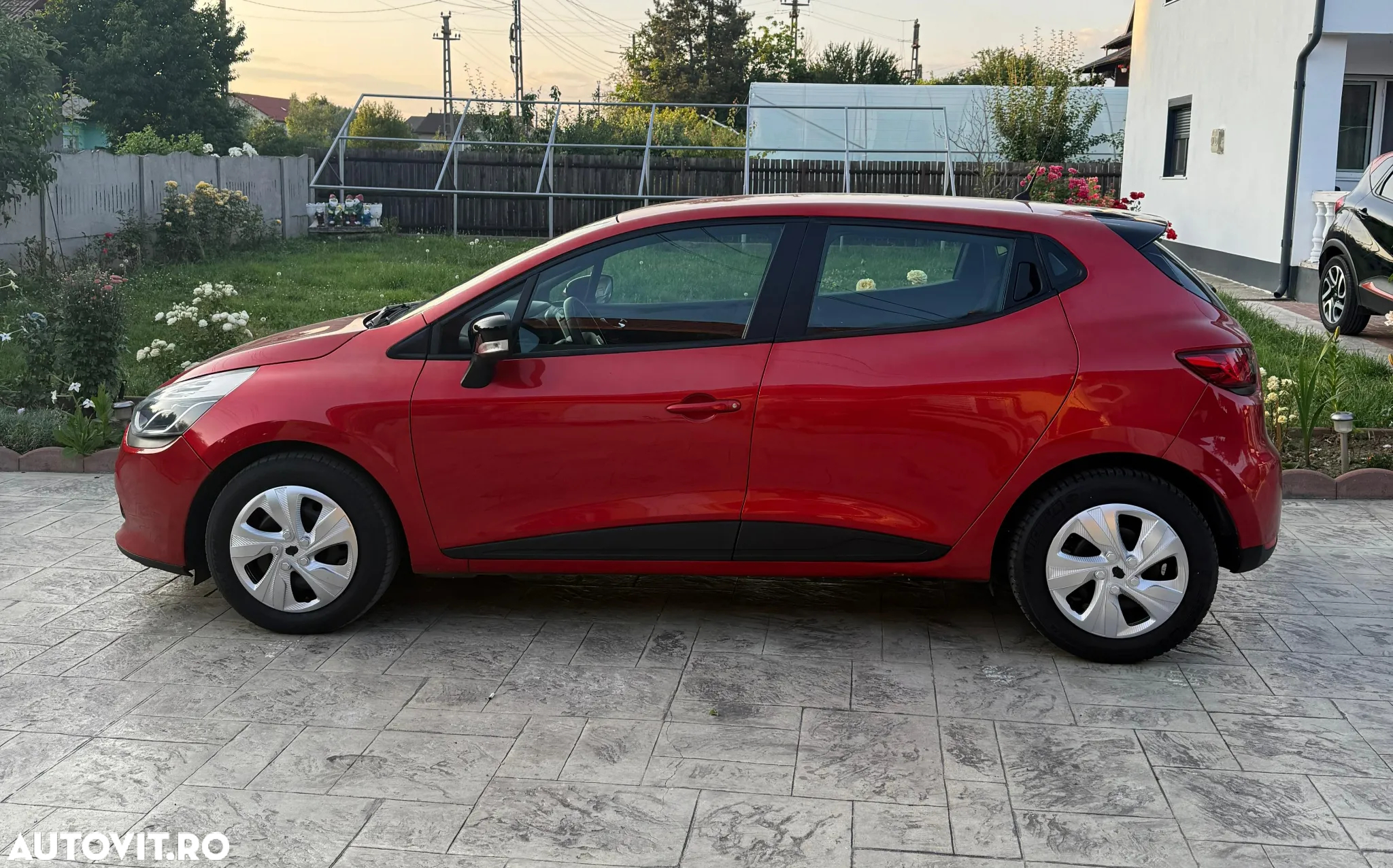 Renault Clio - 7
