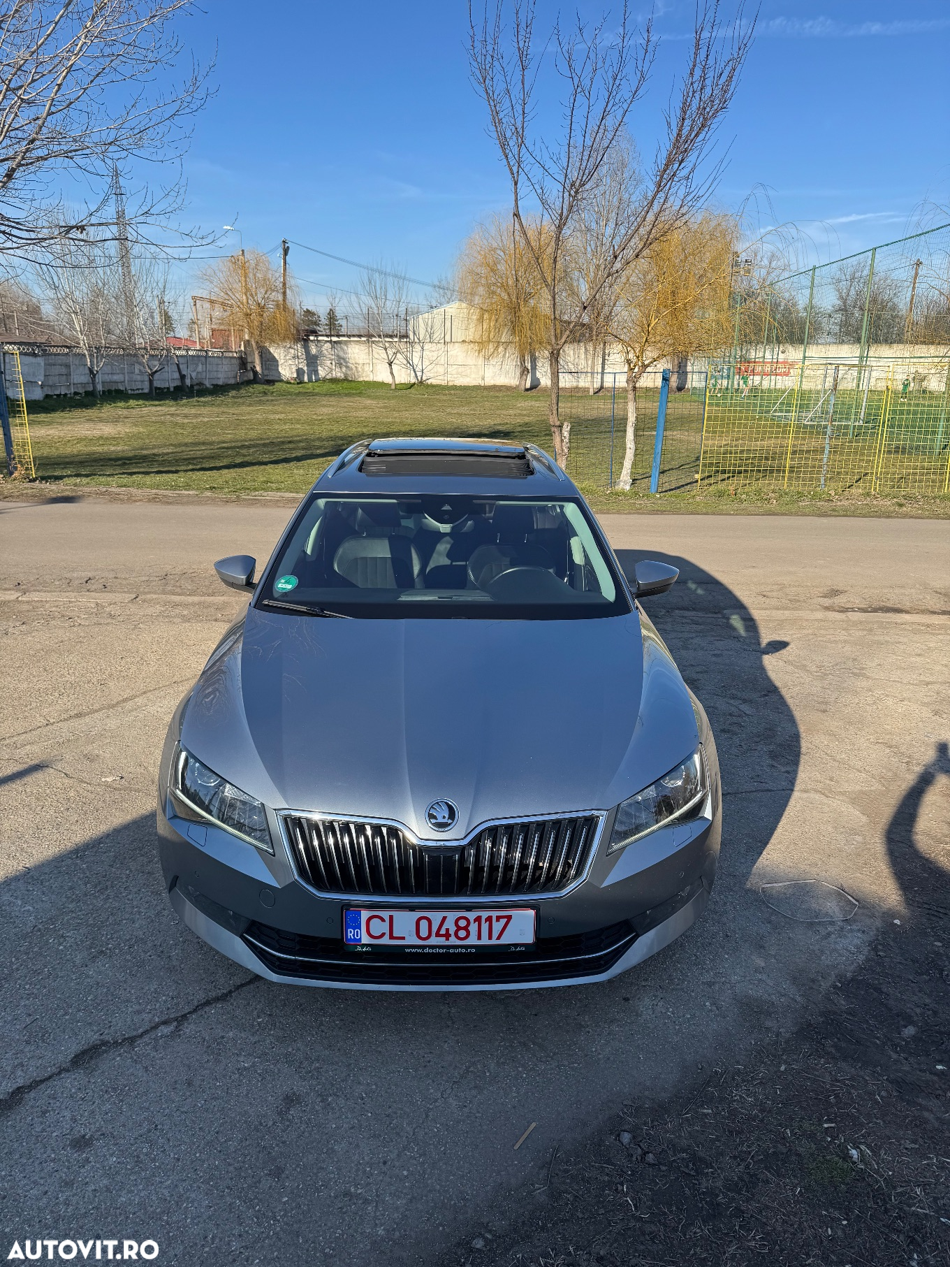Skoda Superb 2.0 TDI DSG Premium Edition - 24