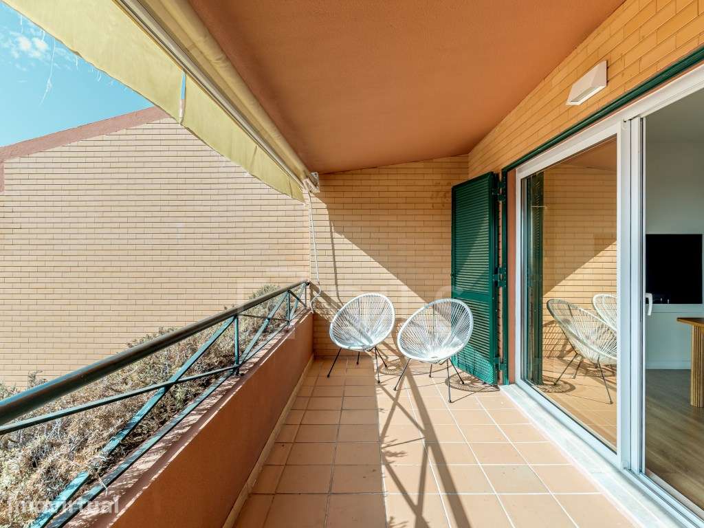 Apartamento T2, com vista mar e piscina, no Monte Estoril. - Grande imagem: 3/20