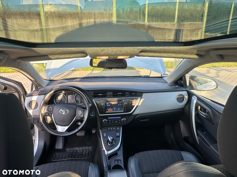 Toyota Auris - 10