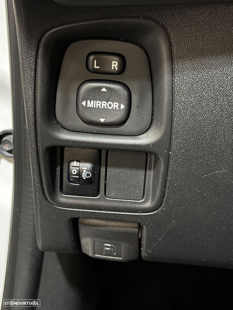 Toyota Aygo x-play - 12