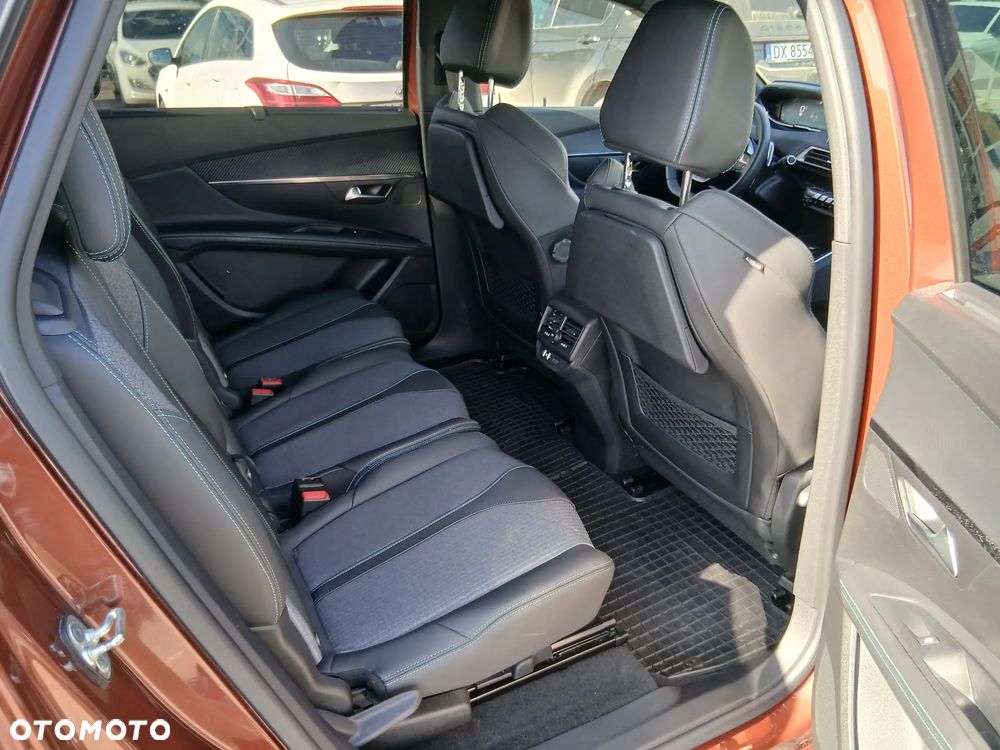 Peugeot 5008 1.2 PureTech mHEV Allure Pack S&S e-DCS6 - 13