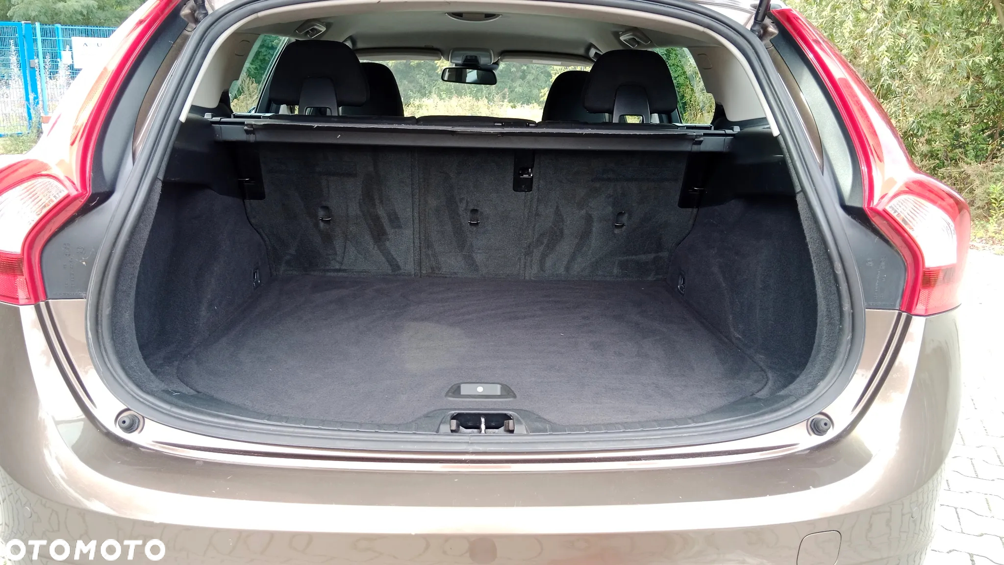 Volvo V60 Cross Country - 26