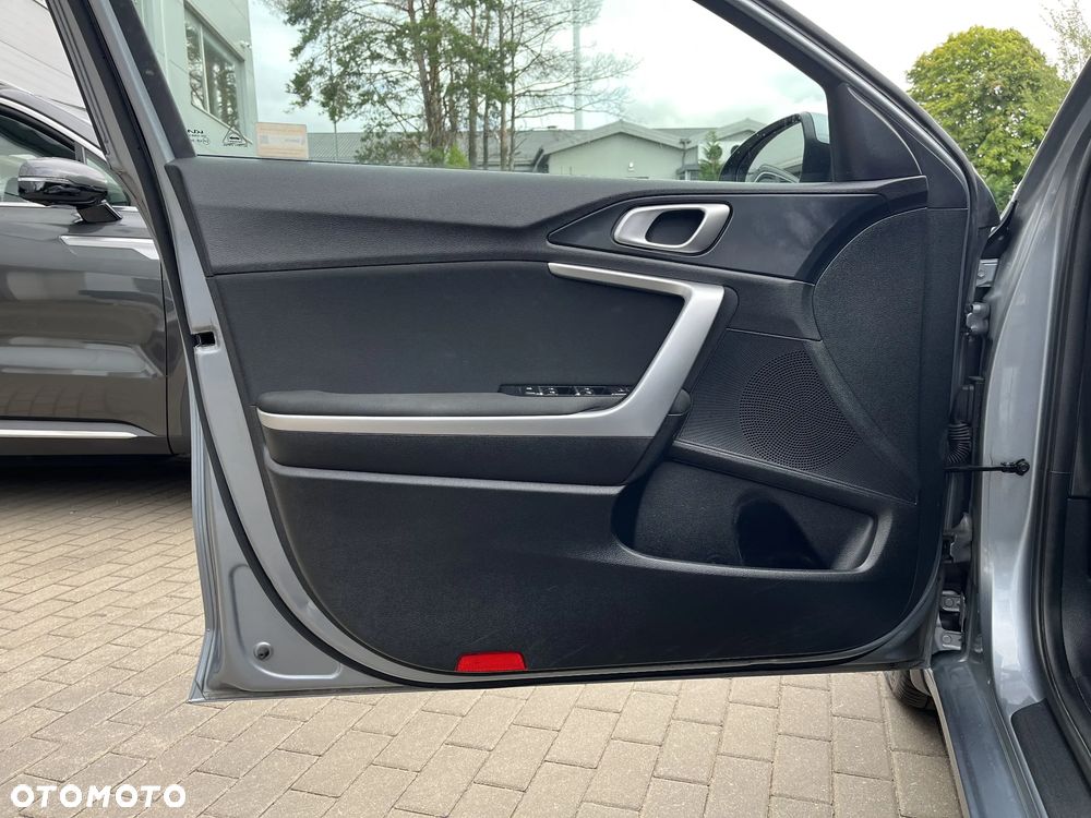 Kia Ceed 1.5 T-GDI M DCT - 10