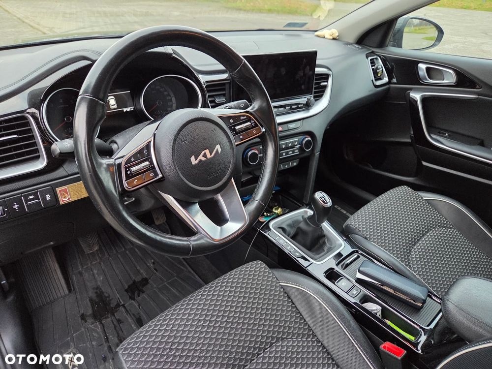 Kia XCeed 1.5 T-GDI Business Line - 9