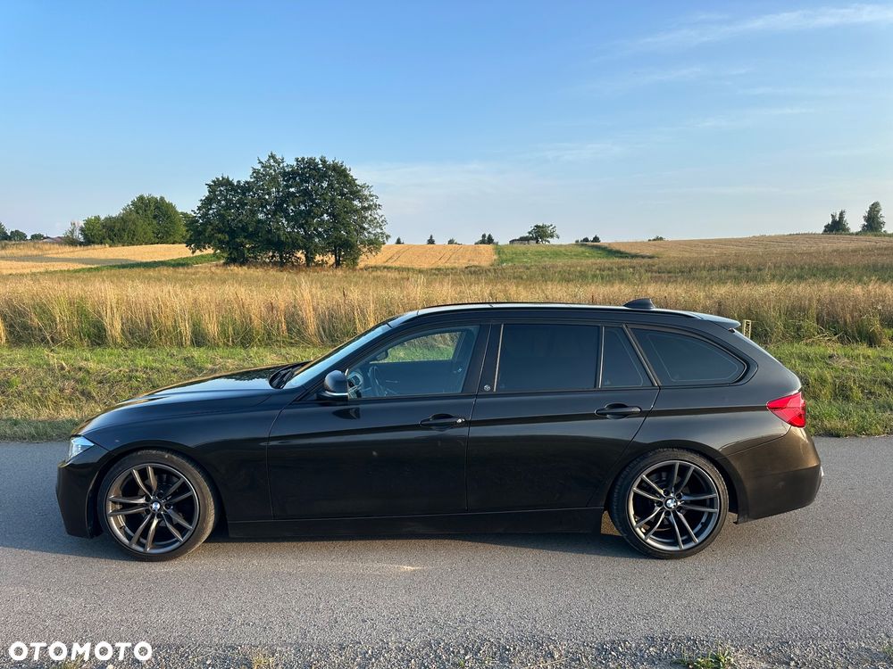 BMW Seria 3 320d M Sport - 9