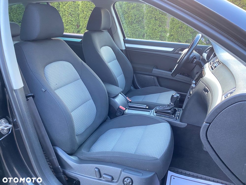 Skoda Superb 2.0 TDI DSG Elegance - 35