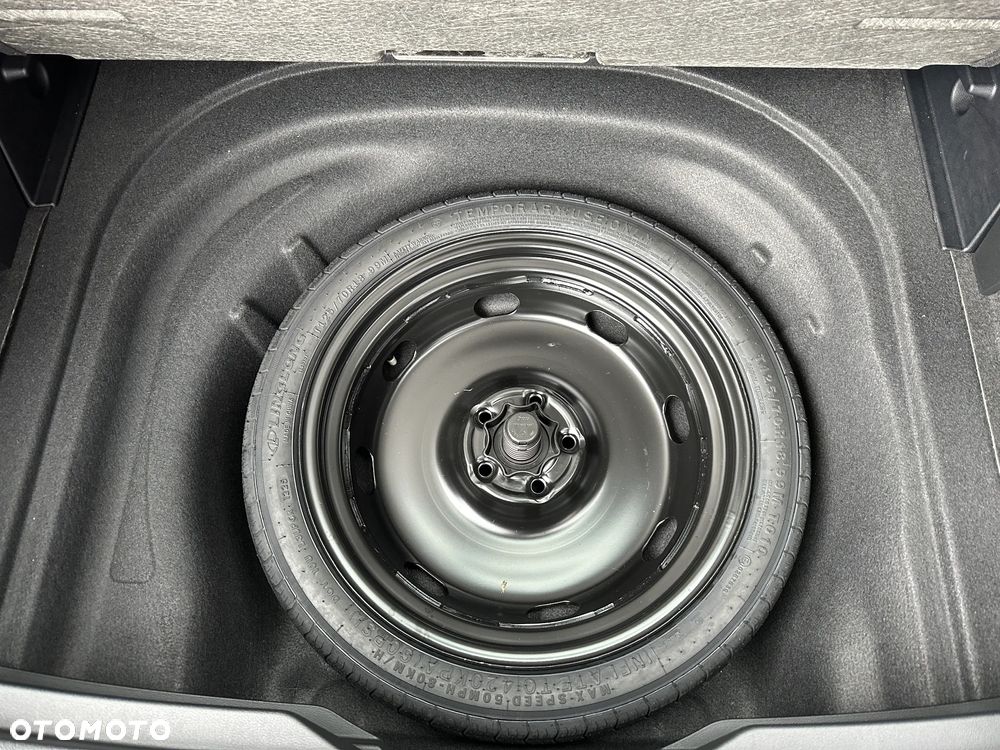 Volkswagen Golf VIII 2.0 TDI Life Plus DSG - 30