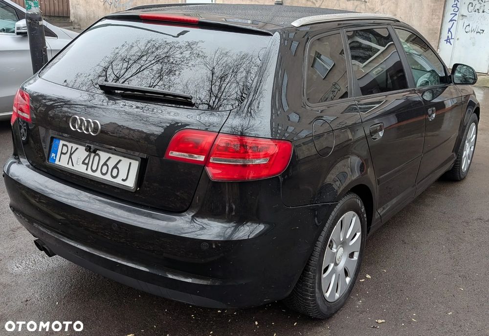 Audi A3 Sportback 2.0 TDI DPF S tronic Ambition - 4