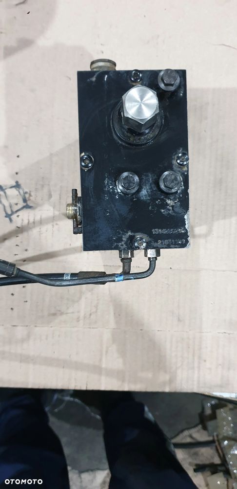 Pompka Podnoszenia Kabiny Volvo Fh12 21831181