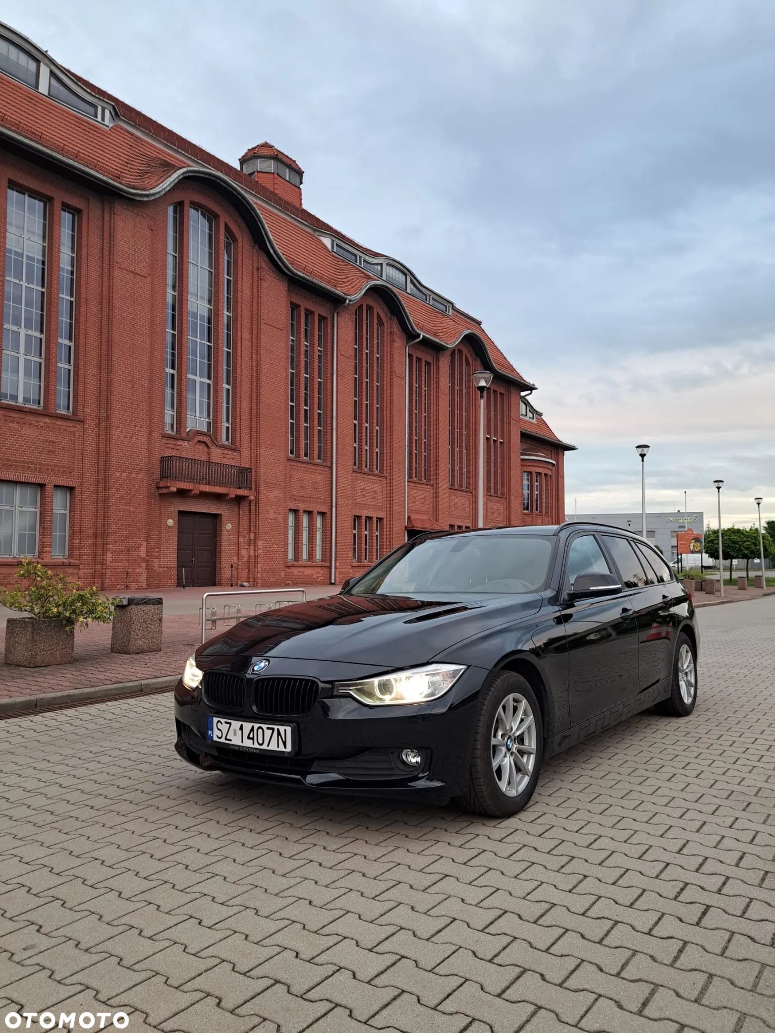 BMW Seria 3 - 1