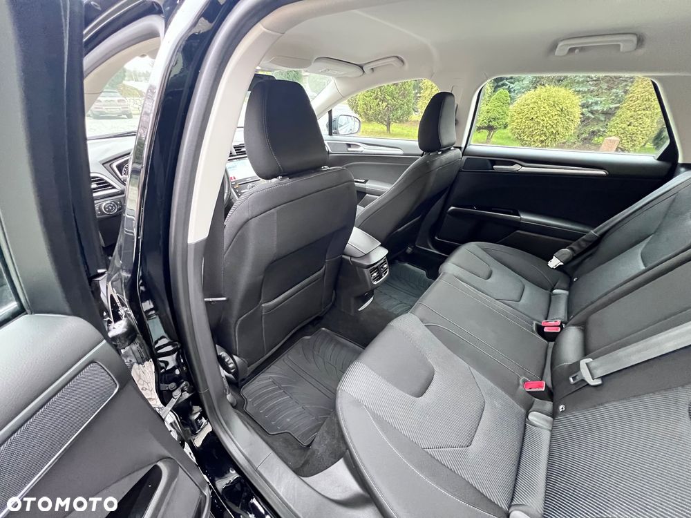 Ford Mondeo - 18