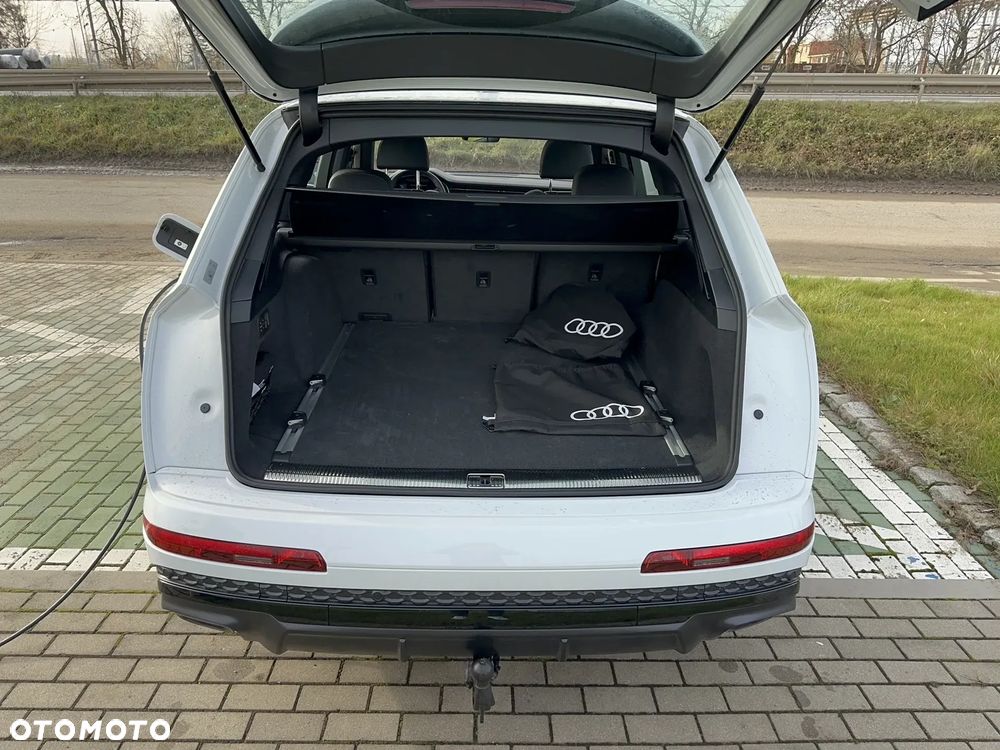 Audi Q7 60 TFSI e PHEV Quattro S Line Tiptr - 15