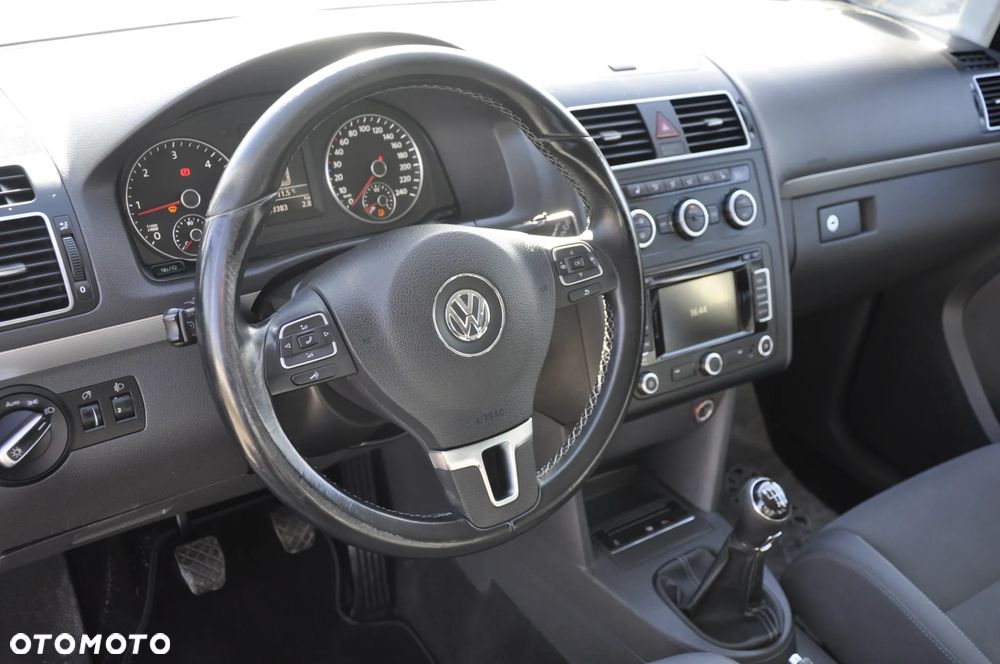 Volkswagen Touran 1.6 TDI DPF BlueMotion Technology MATCH - 29
