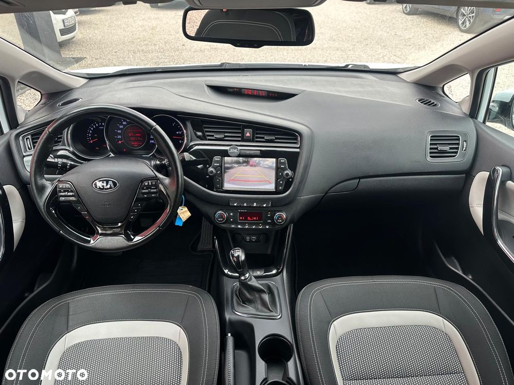 Kia Ceed 1.6 GDI ISG Vision - 6