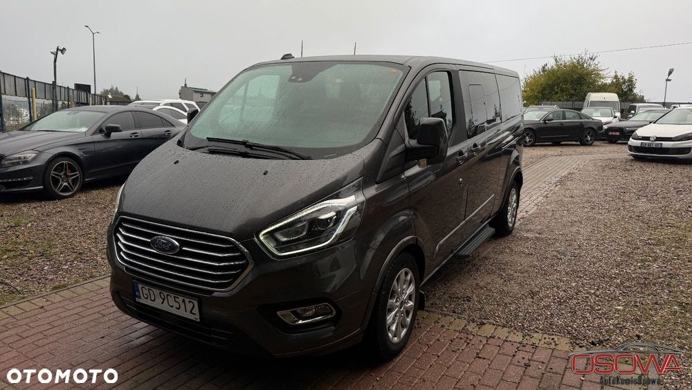 Ford Tourneo Custom - 3