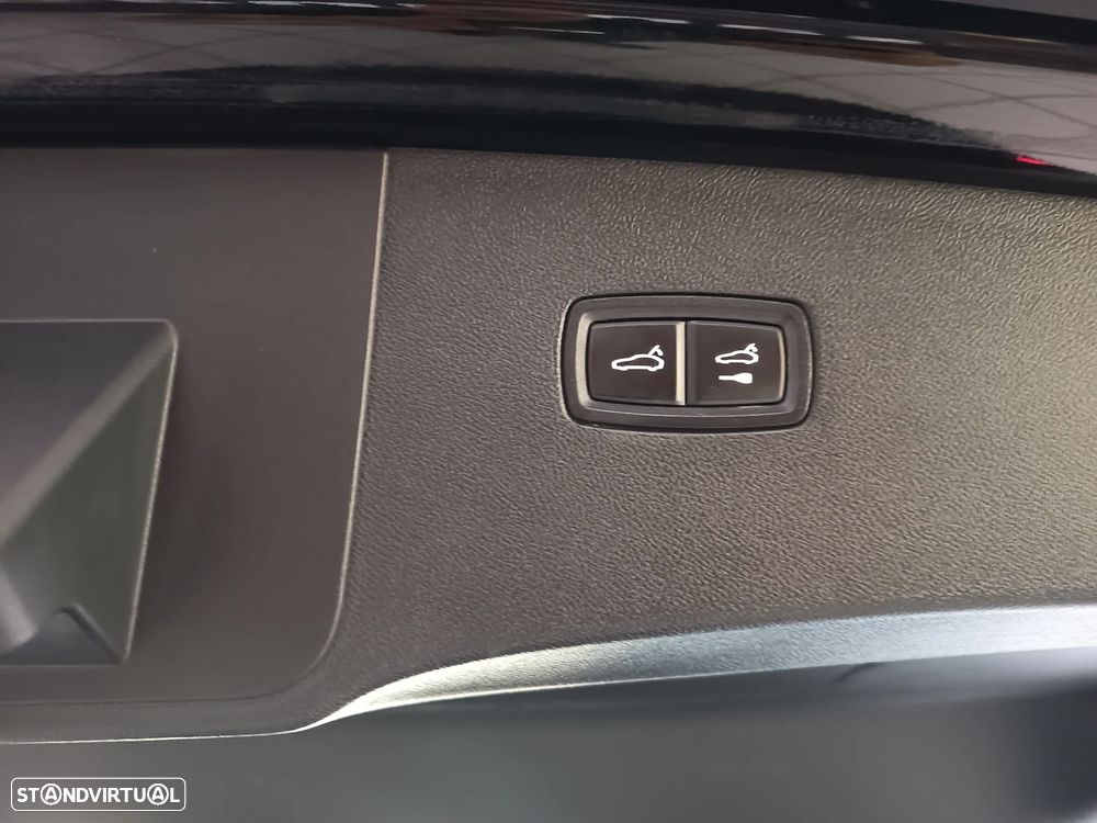 Porsche Cayenne Coupé E-Hybrid Platinum Edition - 33