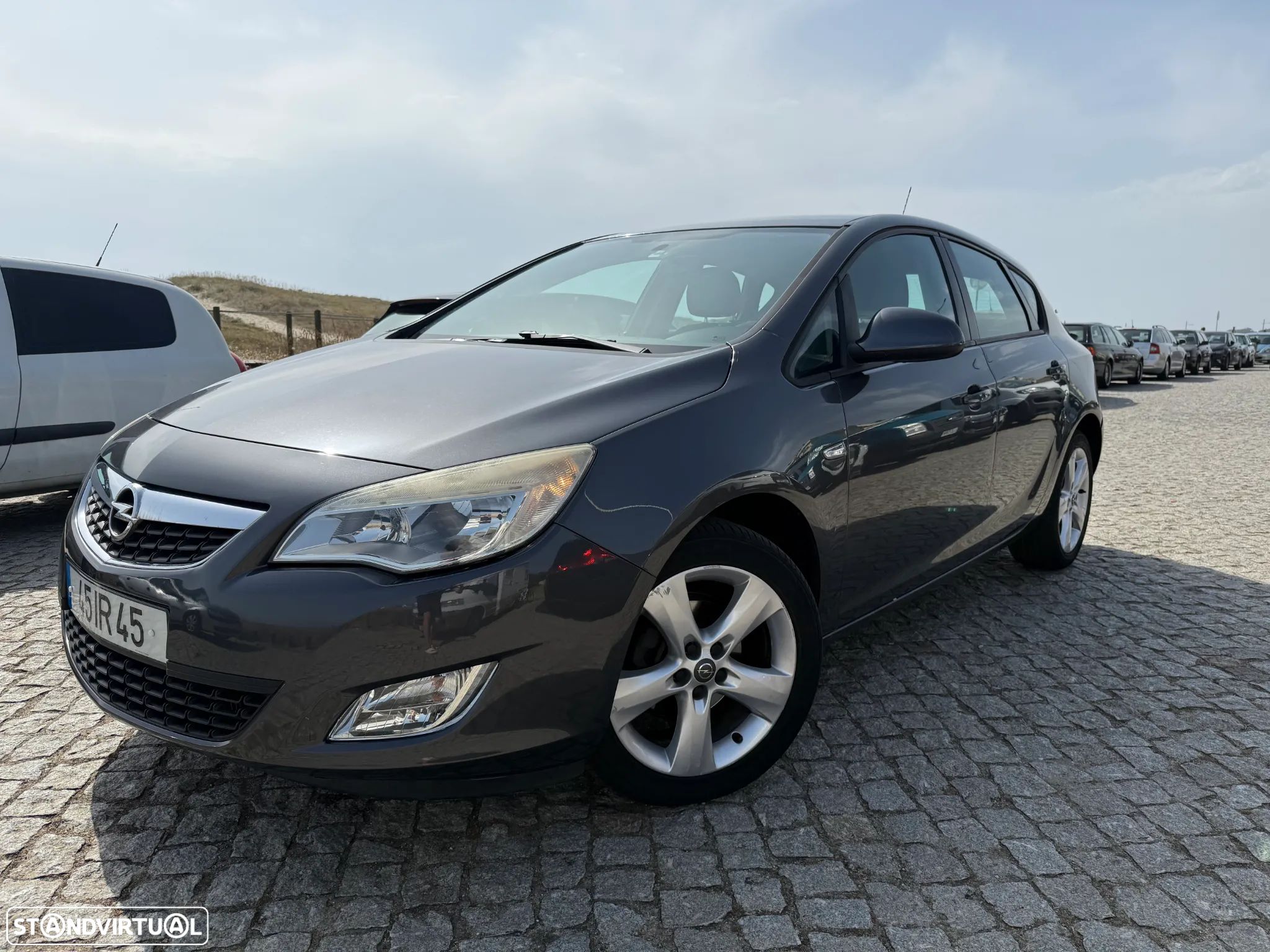 Opel Astra 1.4 Enjoy - 1