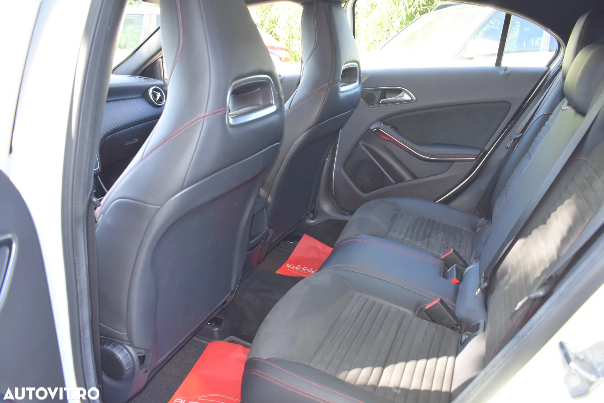 Mercedes-Benz A - 15
