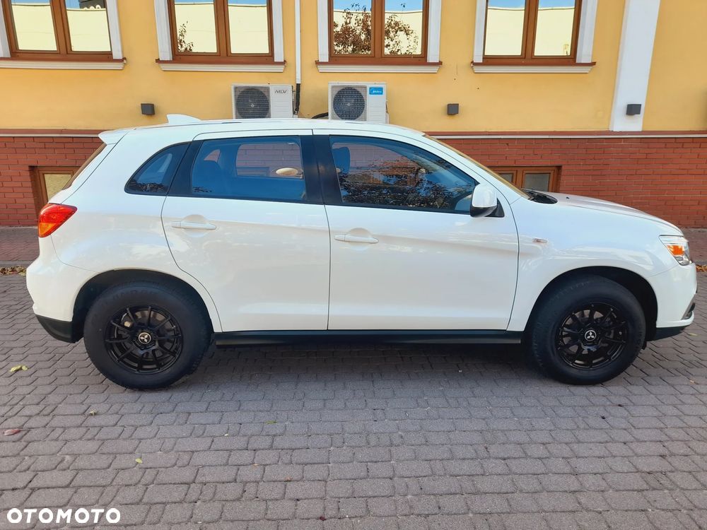 Mitsubishi ASX - 5