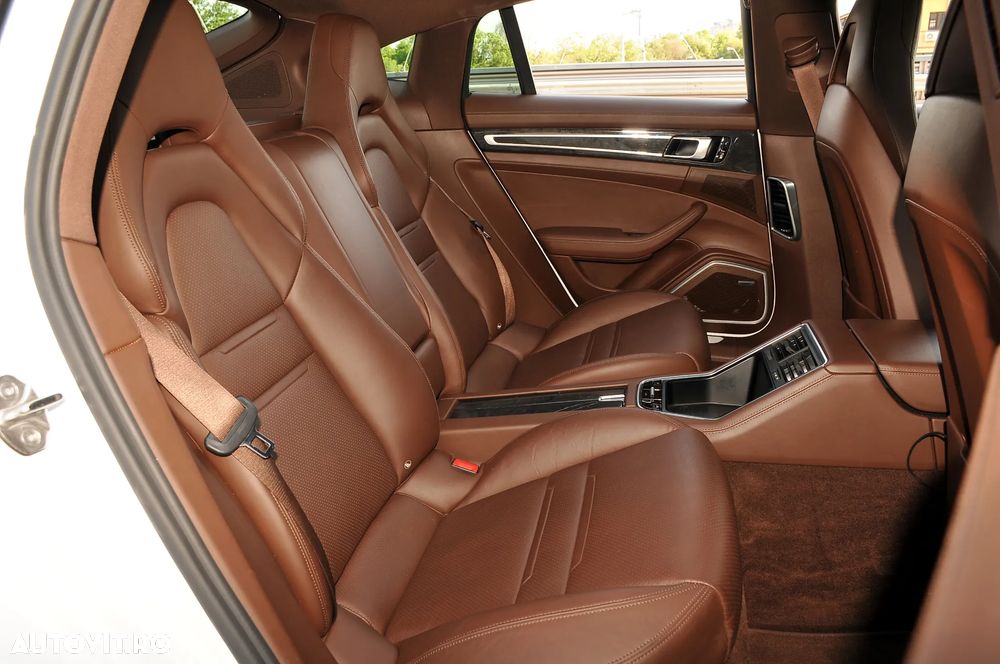 Porsche Panamera - 11