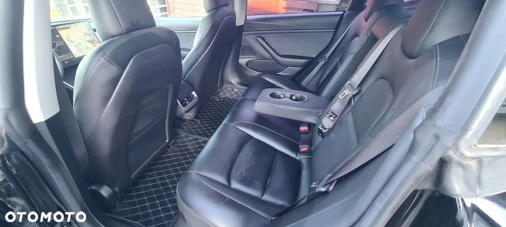 Tesla Model 3 - 15