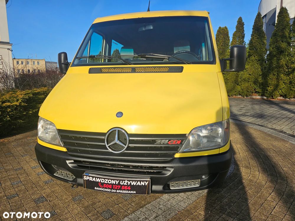 Mercedes-Benz Sprinter - 9