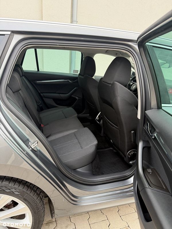 Skoda Octavia 2.0 TDI Style - 29