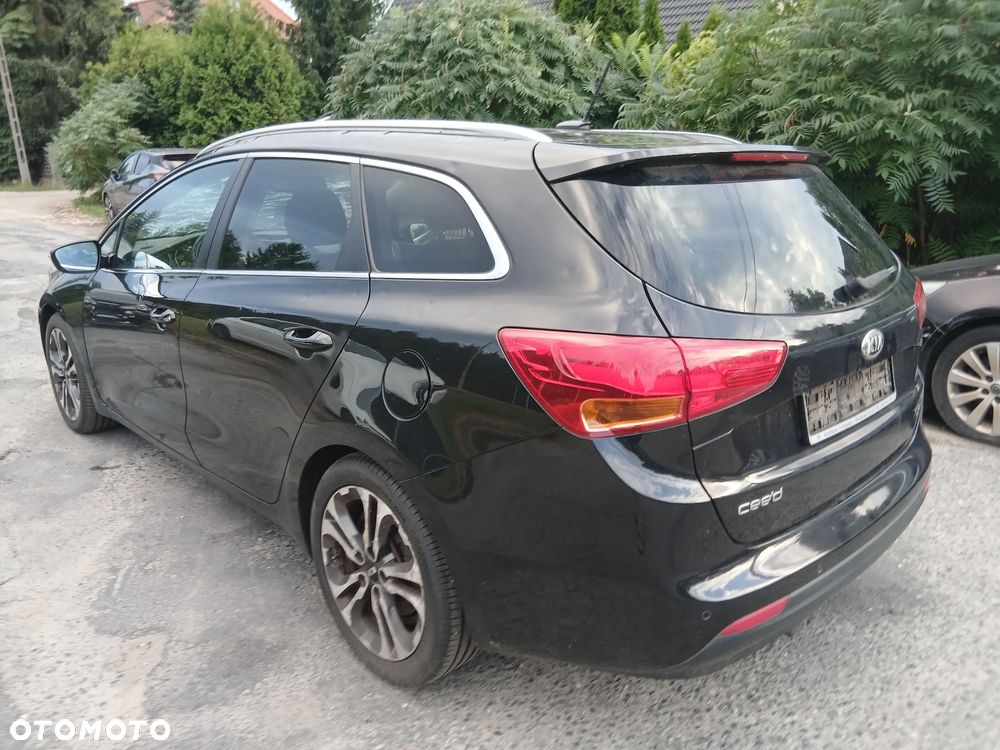 Kia Ceed 1.6 CRDi 128 Platinum Edition - 6