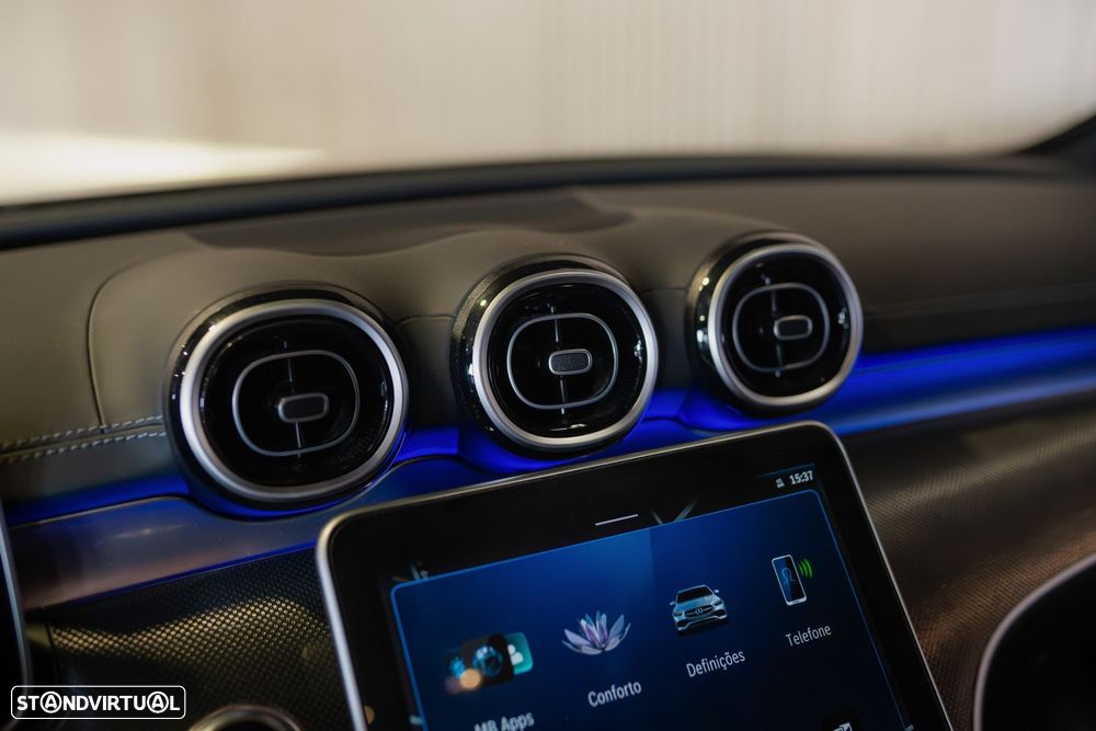 Mercedes-Benz C 300 e AMG Line - 36