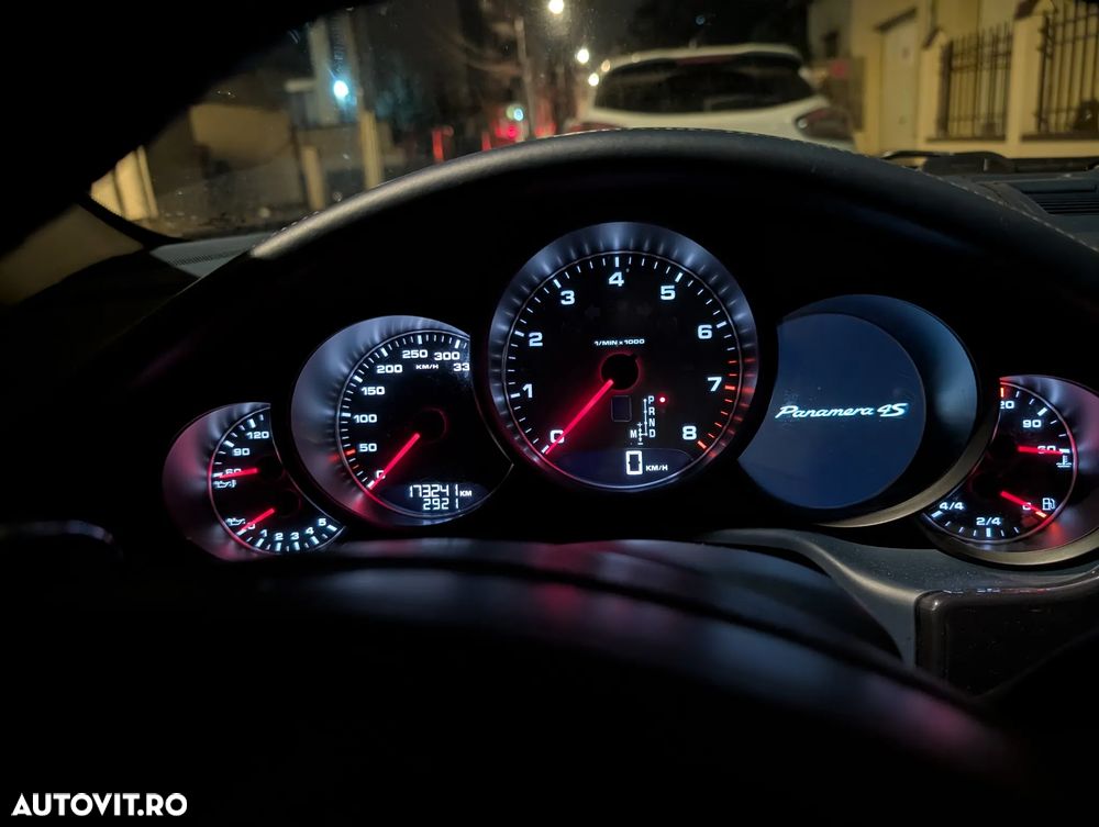 Porsche Panamera - 10