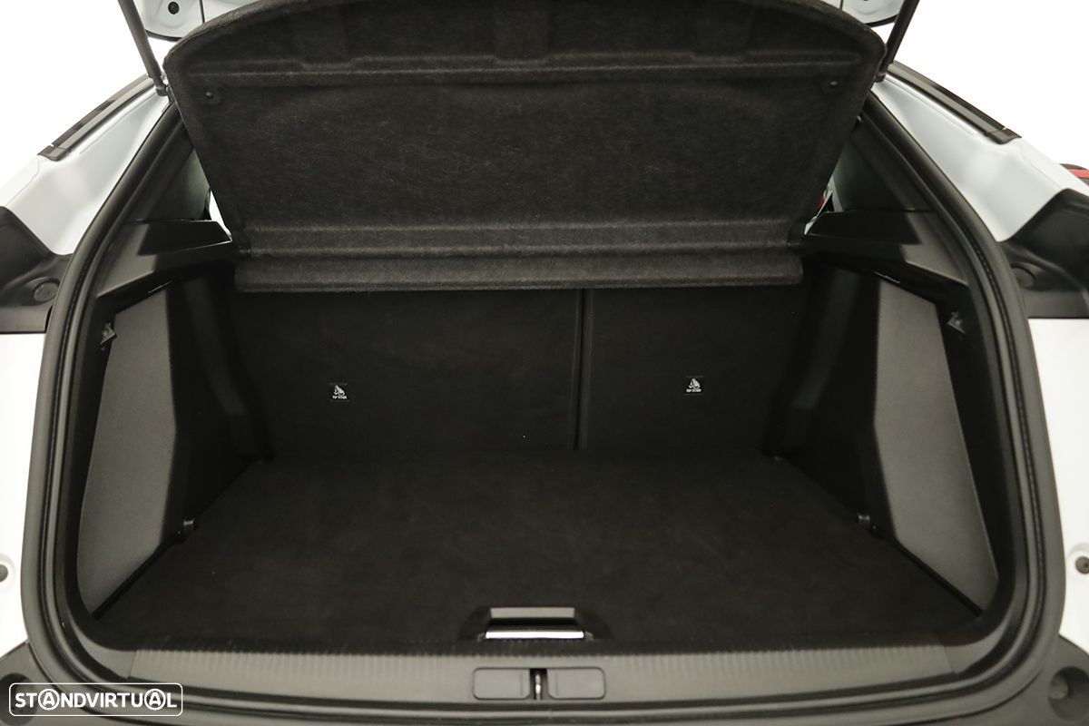 Peugeot 2008 1.2 PureTech Allure EAT8 - 22