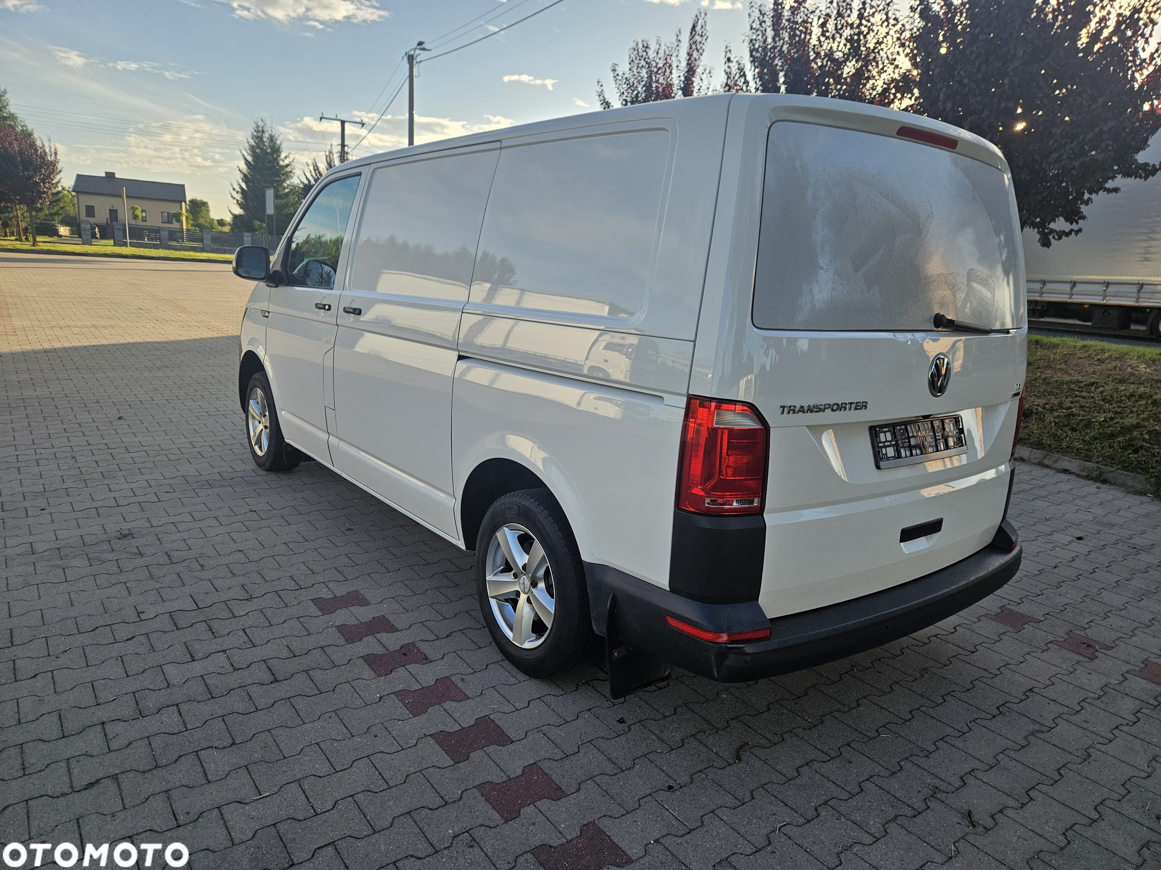 Volkswagen Transporter - 3