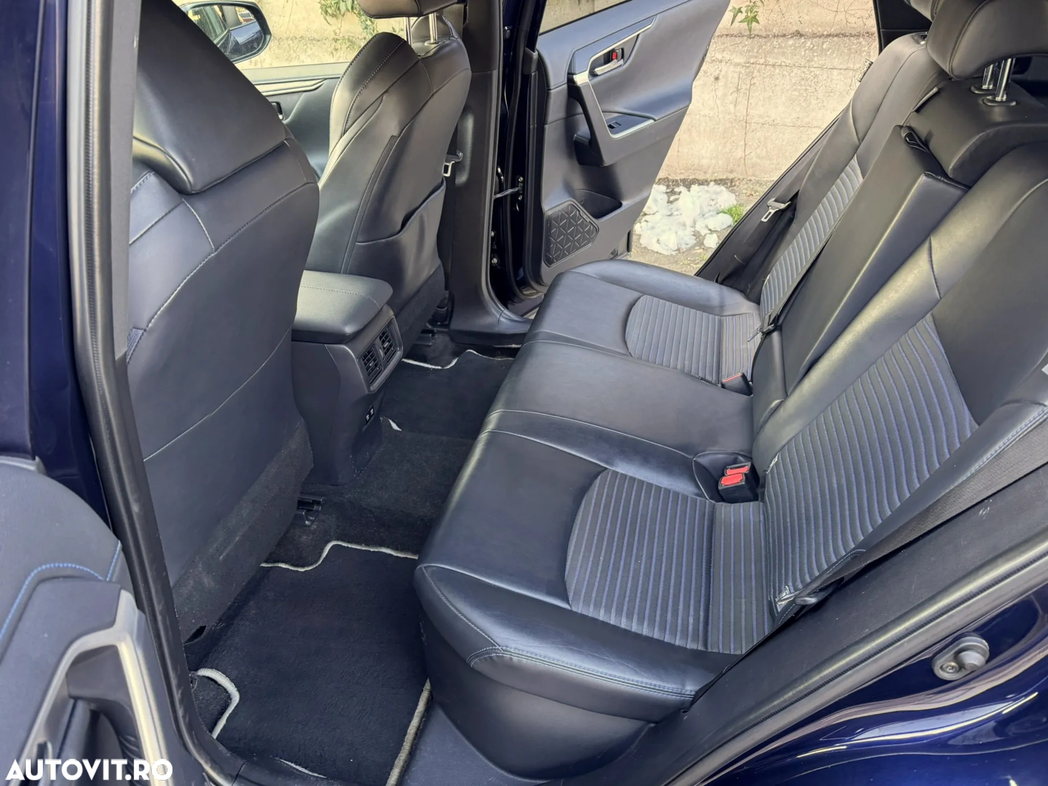 Toyota RAV4 2.5 4x4 Hybrid Style Selection - 10