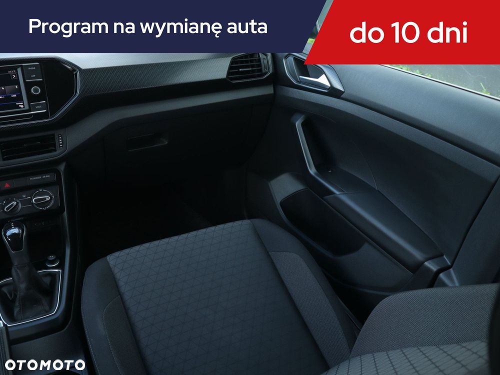Volkswagen T-Cross - 10