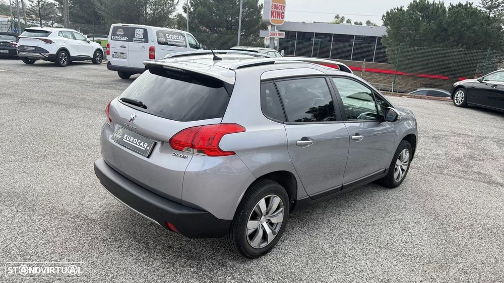 Peugeot 2008 1.2 PureTech Style - 7