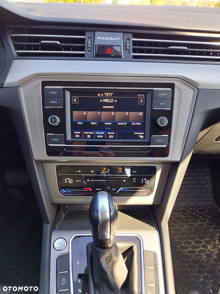 Volkswagen Passat 2.0 TDI EVO Elegance DSG - 10
