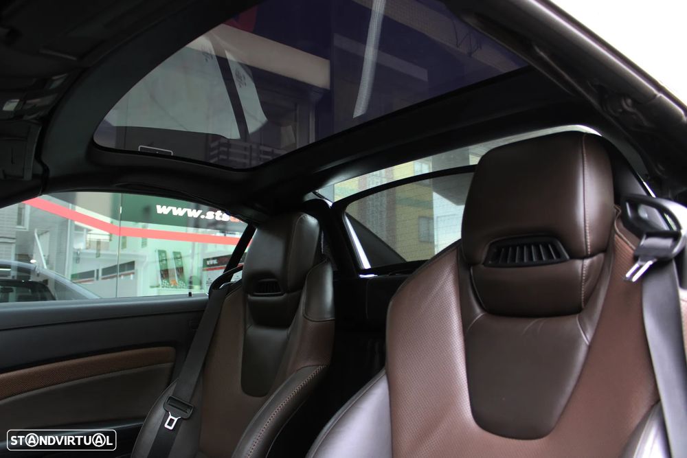 Mercedes-Benz SLK 250 (BlueEFFICIENCY) 7G-TRONIC - 25