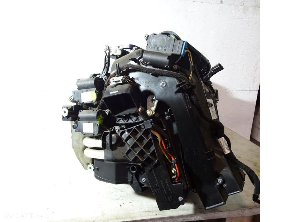 SKODA SUPERB II NAGRZEWNICA KLIMATRONIC 3T1820003N - 2