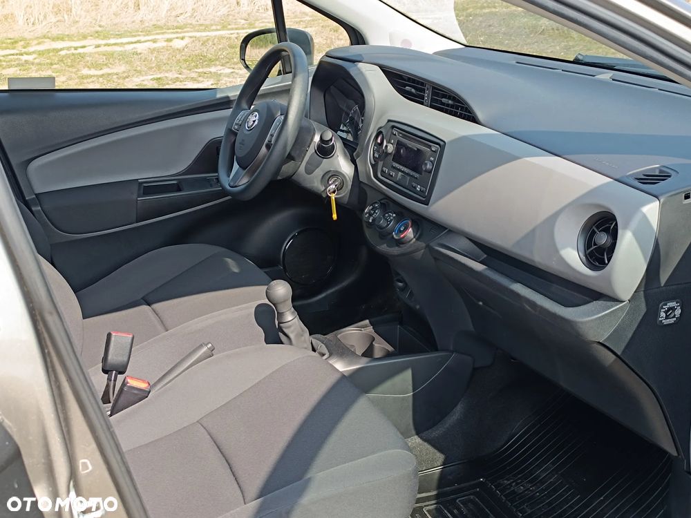 Toyota Yaris - 11