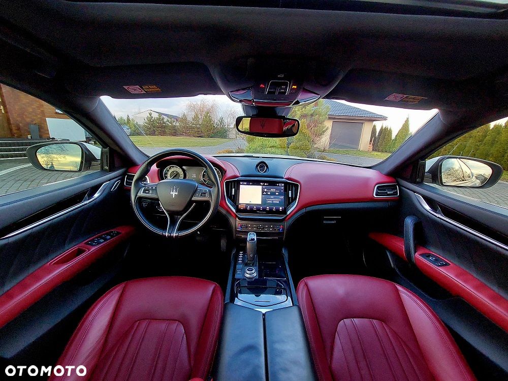 Maserati Ghibli GranSport - 24