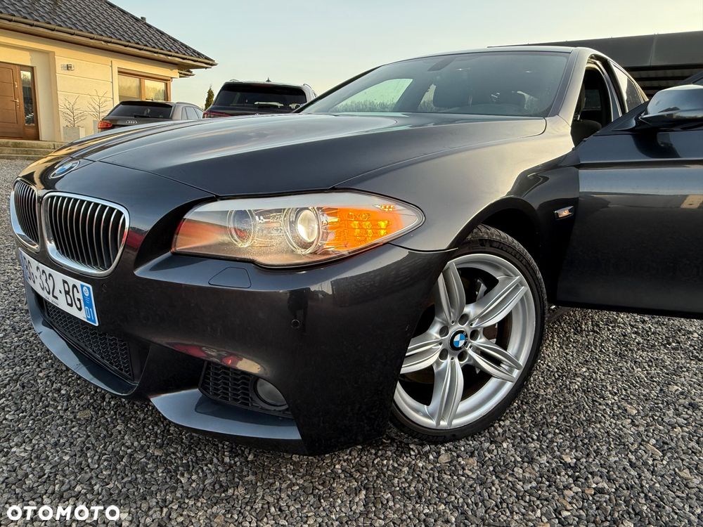 BMW Seria 5 535d Sport-Aut Modern Line - 29