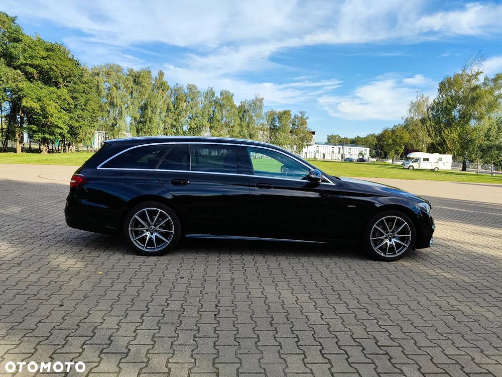 Mercedes-Benz Klasa E 300 d T 9G-TRONIC - 18