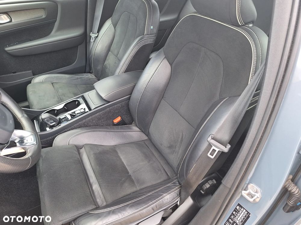 Volvo XC 40 T4 AWD R-Design - 8