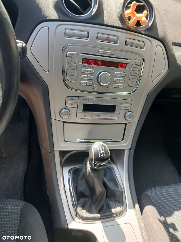 Ford Mondeo 1.6 Trend - 16