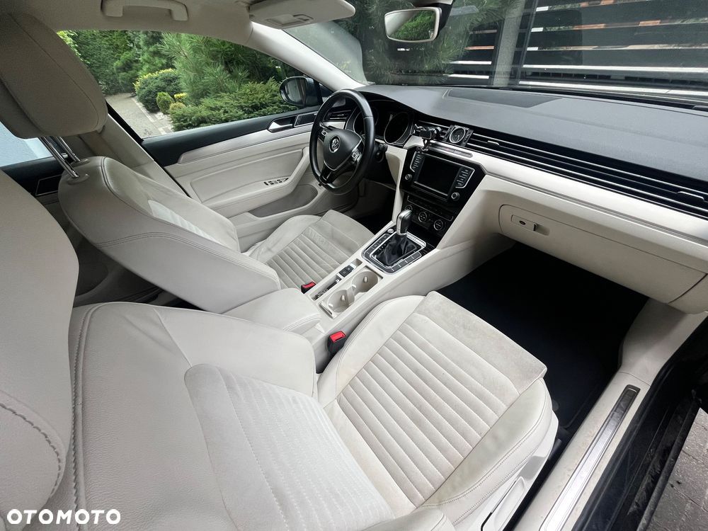 Volkswagen Passat 2.0 TDI BMT 4Mot Highline DSG - 3